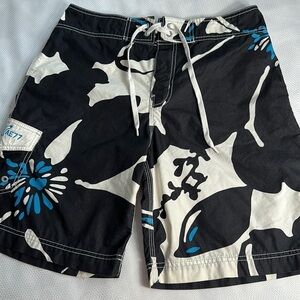 Men’s American Eagle Outfitters board shorts